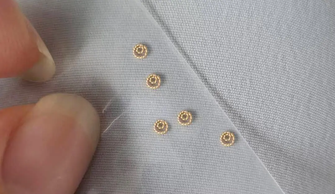 Can produce common styles such as auspicious clouds, spirals, four-corner arcs, etc.